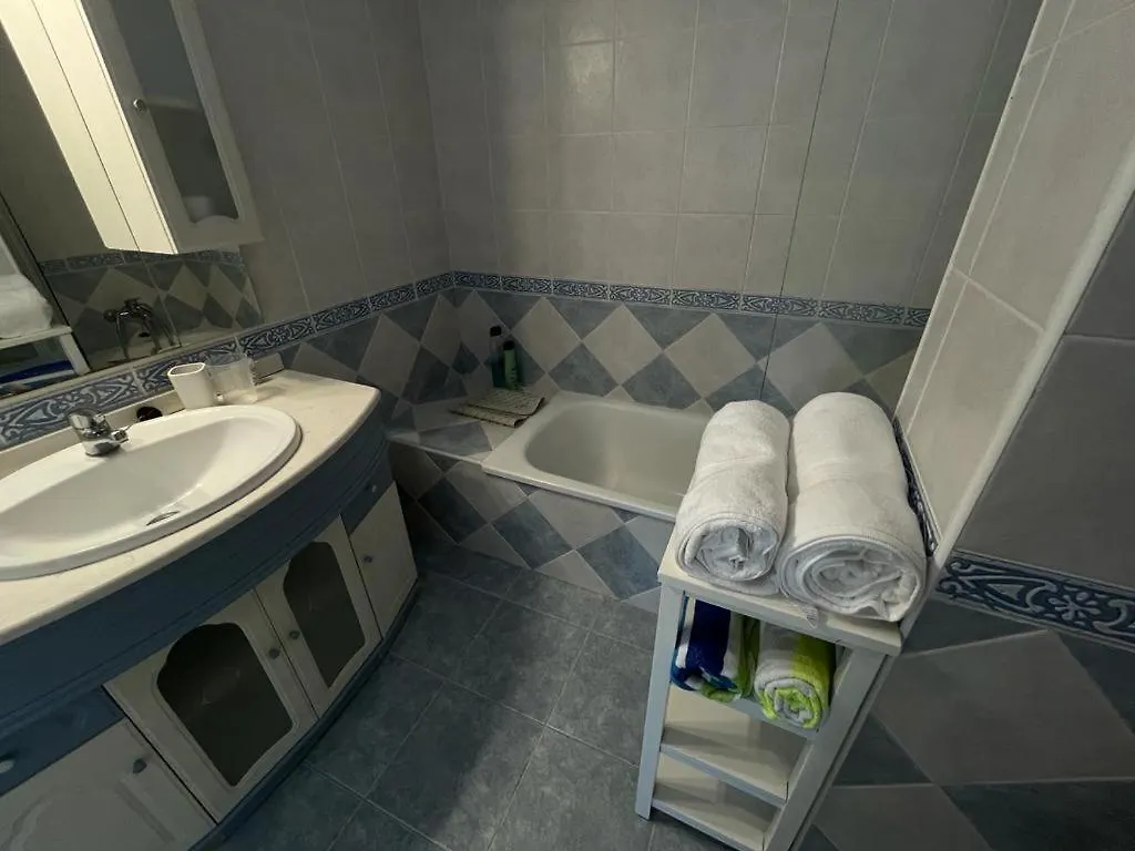 בנאלמדנה The Pearl With Private Beach Access